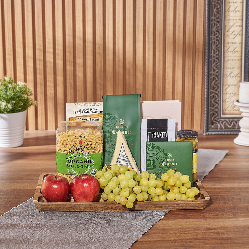 Delight your loved ones with an exquisite array of gourmet kosher treats. The Ultimate Kosher Sweet & Salty Gift Set offers a thoughtful gesture suitable for any celebration - New York City Delivery