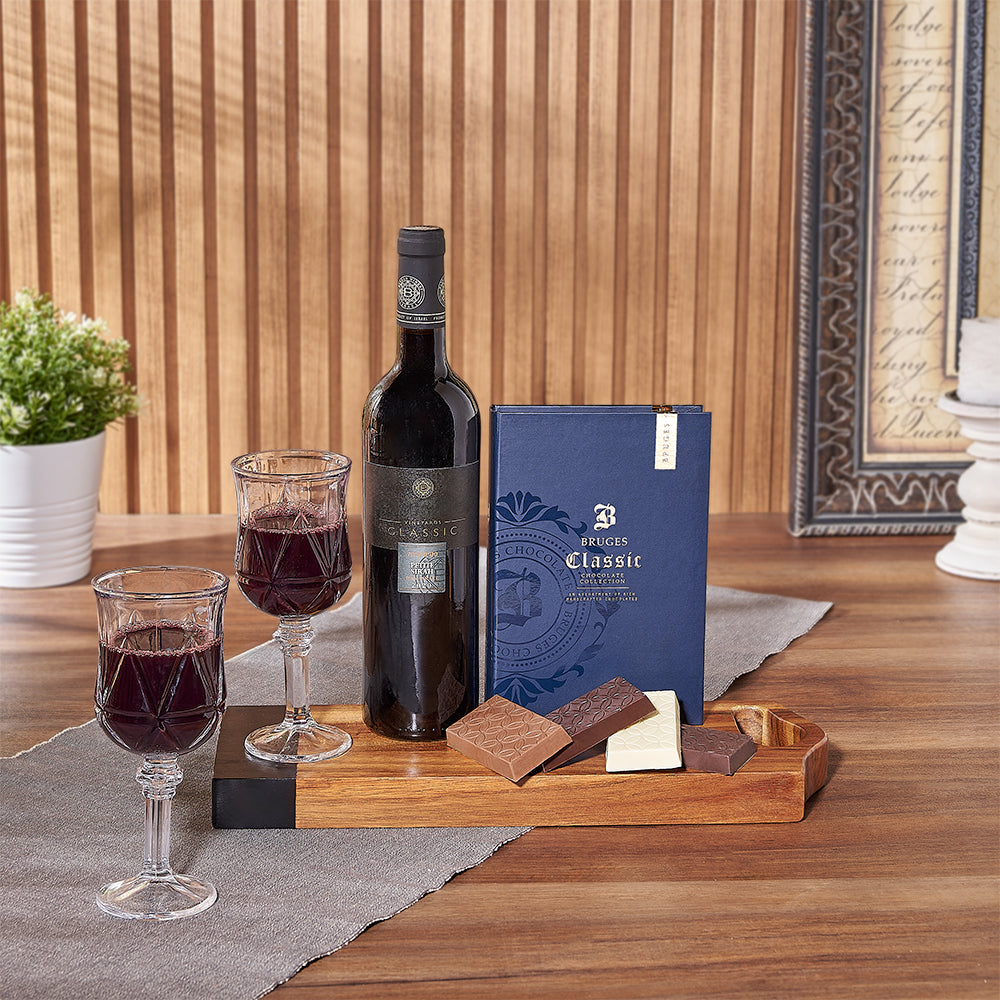 Blue Chocolates with Kosher Wine Gift – how the gift is presented