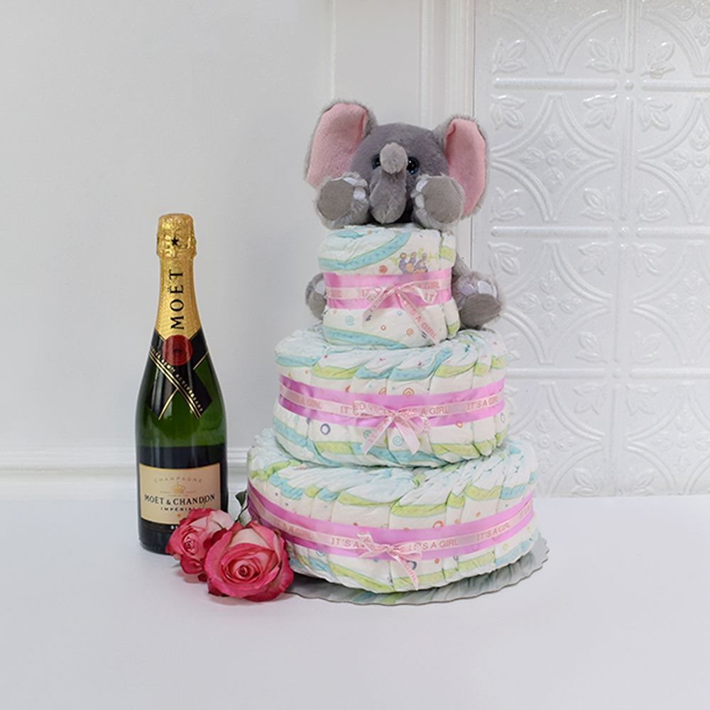 Champagne Gift with Baby Diaper Cake – how the gift is presented