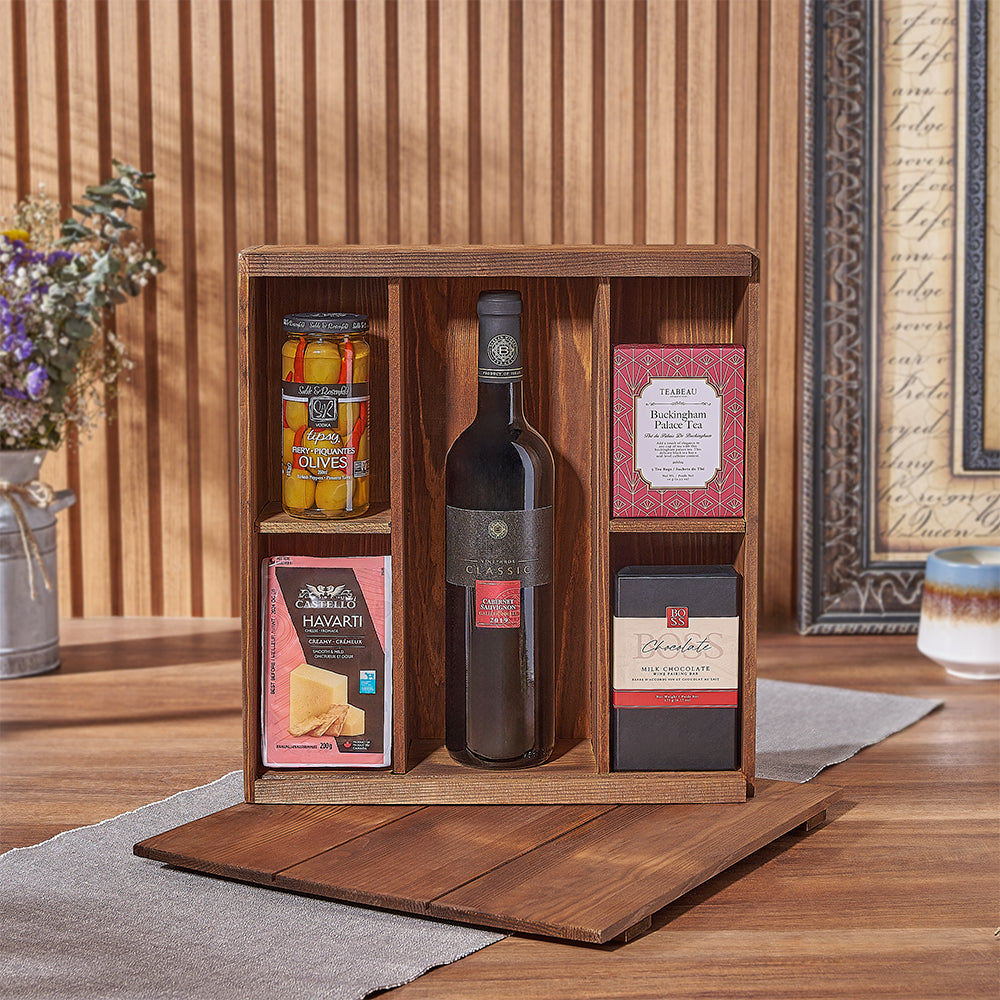 The Deluxe Kosher Wine Box is a wonderful addition to good times with great people, New York City delivery