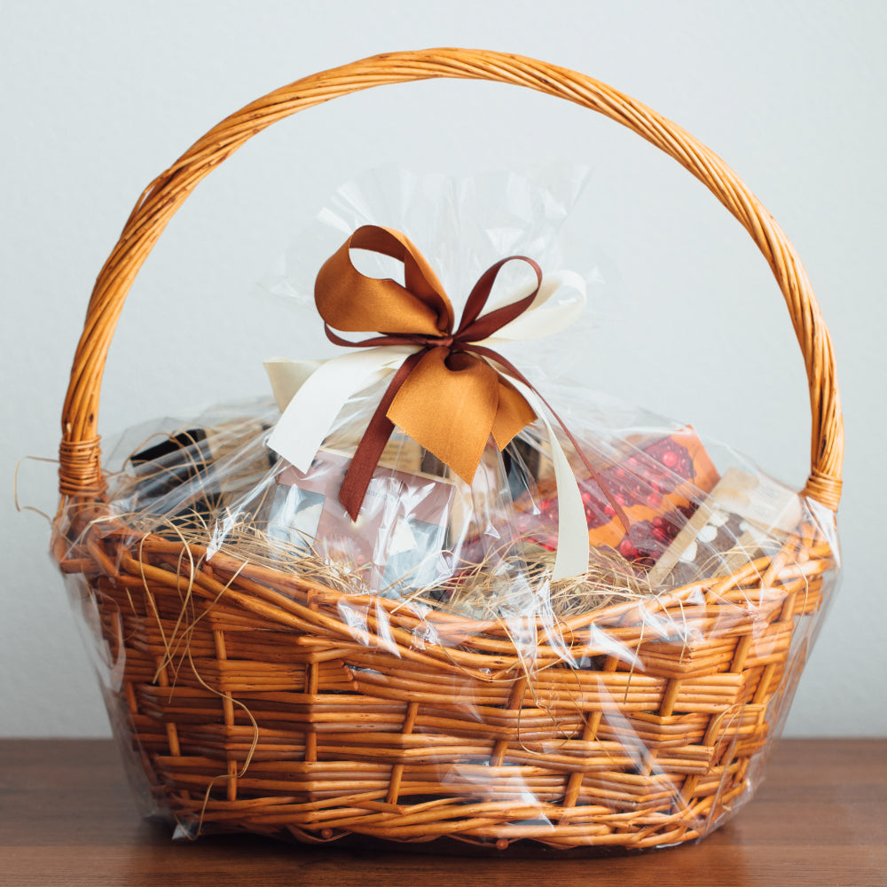 New York City Baskets - Wines, Chocolates, Gourmet Food, Cheese, Crackers, Meats, New York City Delivery 