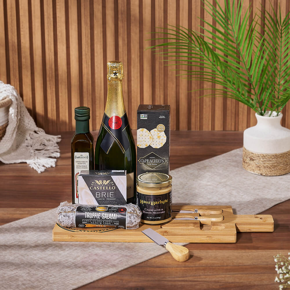 Salami and Sparkling Wine Gift Basket – how the gift is presented