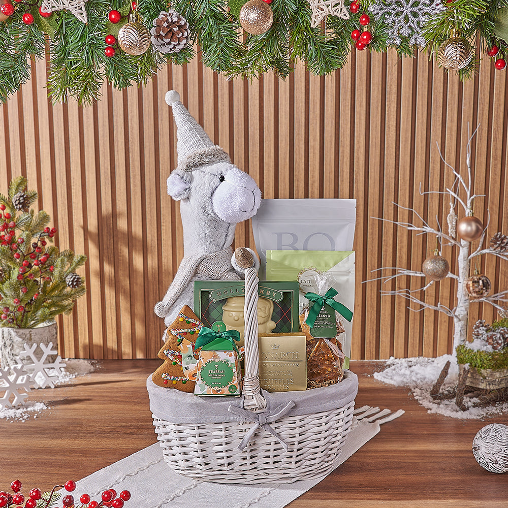 Cozy Holiday Llama Snack Basket – how the gift is presented