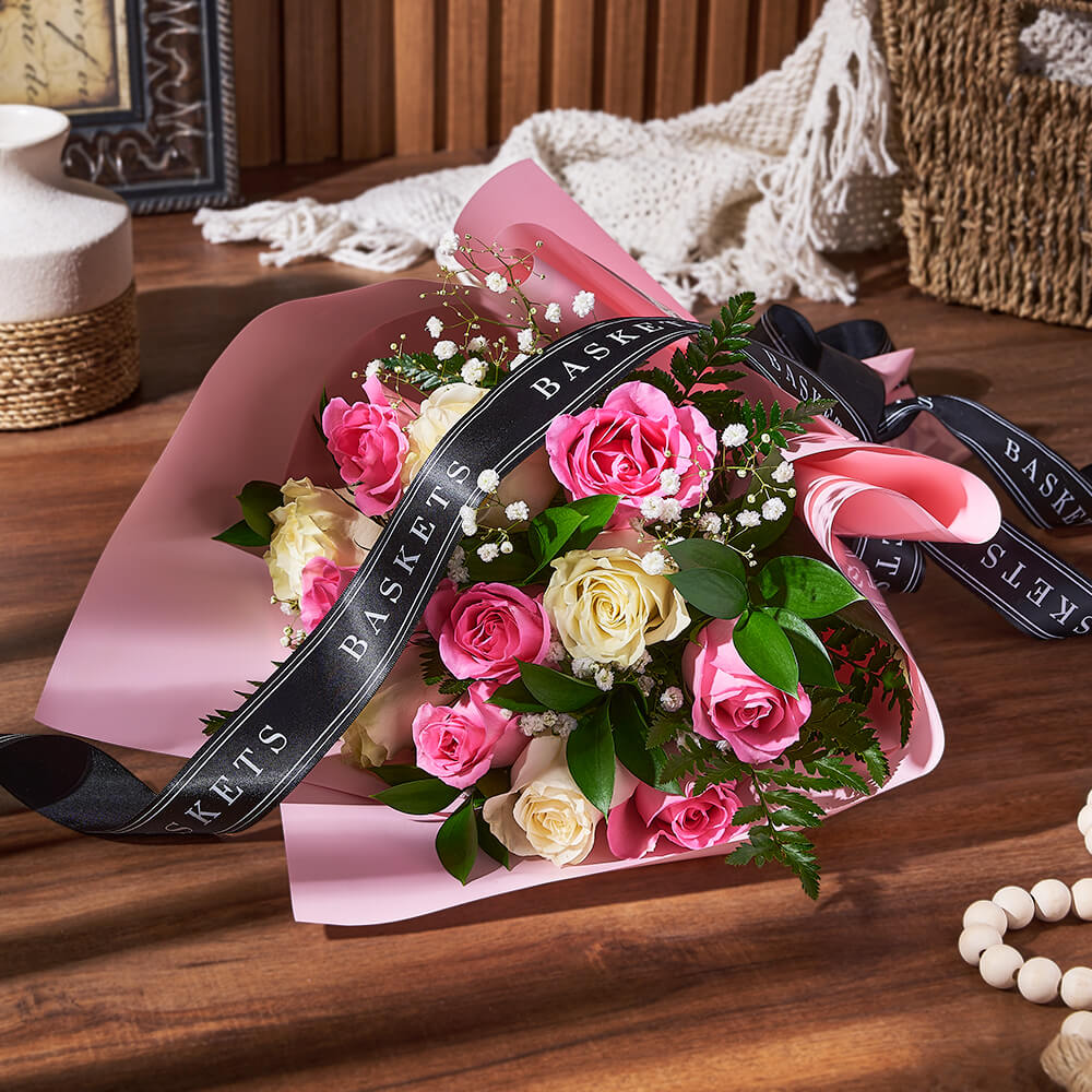Pink Rose Bouquet with White Accent – how the gift is presented