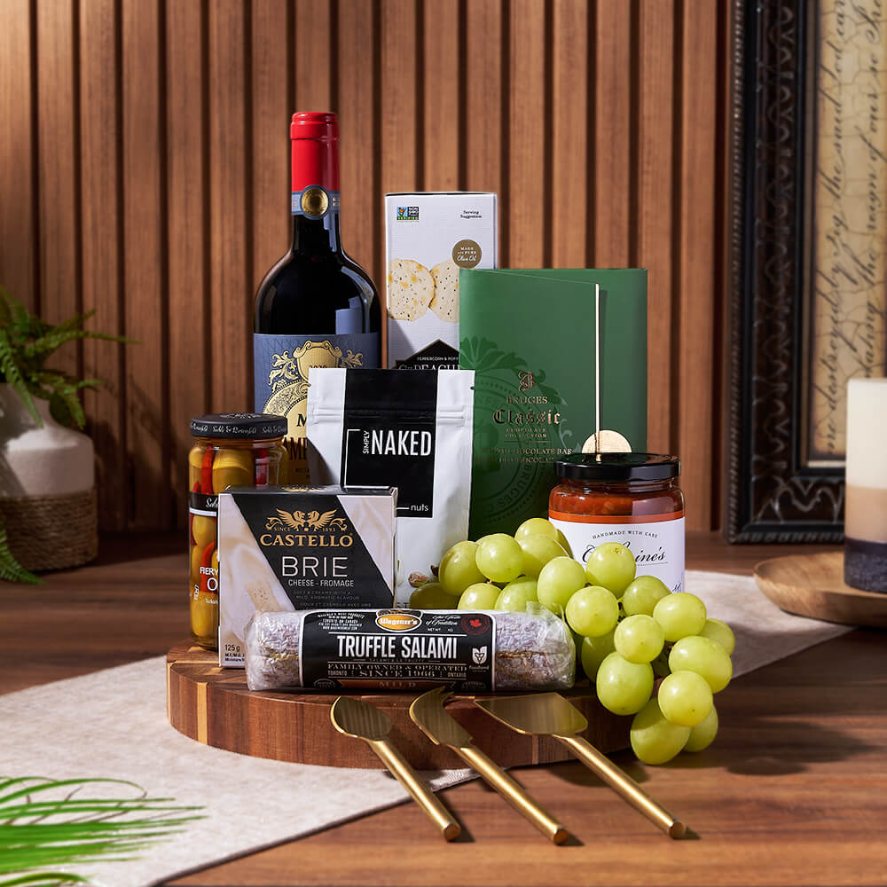 Wine and Charcuterie Cutting Board – how the gift is presented