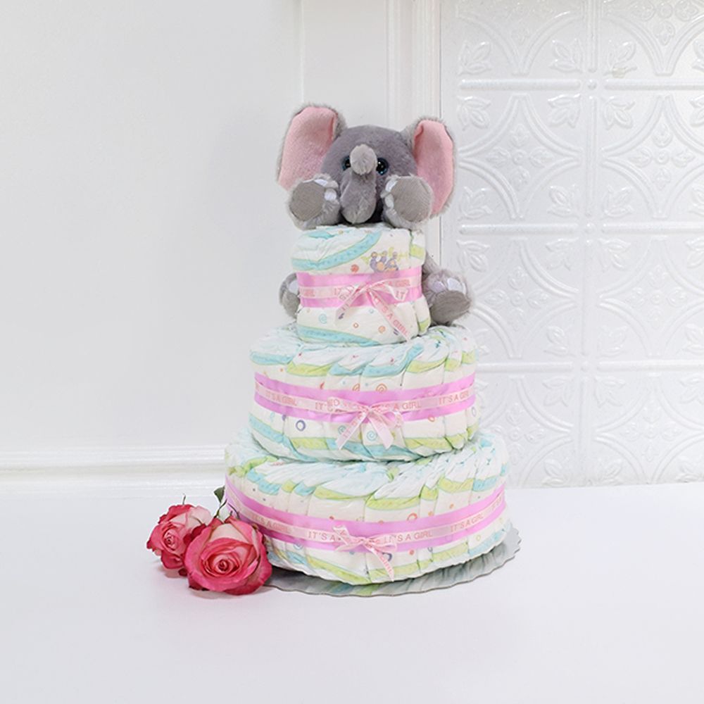 Tiered Baby Diaper Cake – how the gift is presented